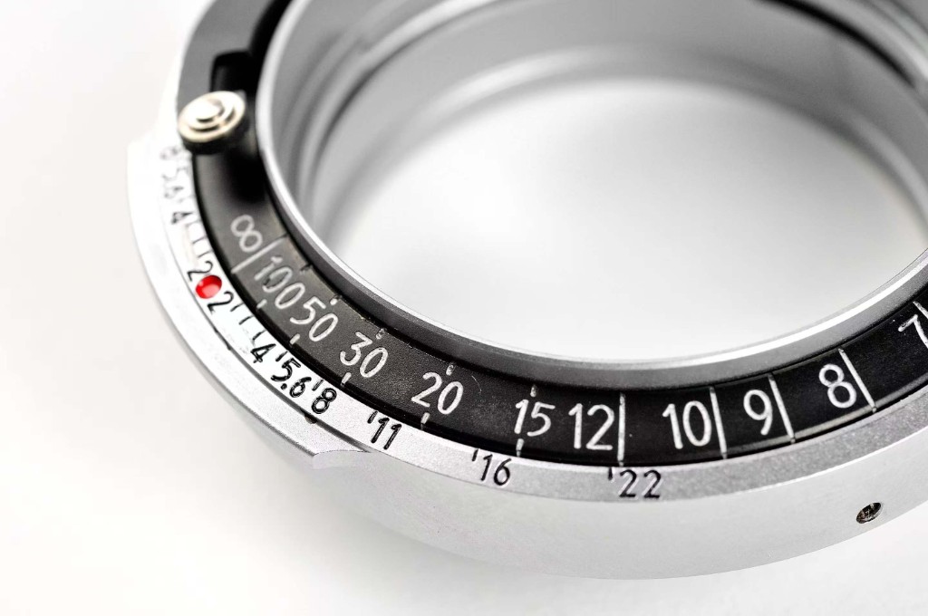 KIPON lens adapter close-up